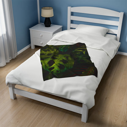 Deep Green Leaves Plush Blanket